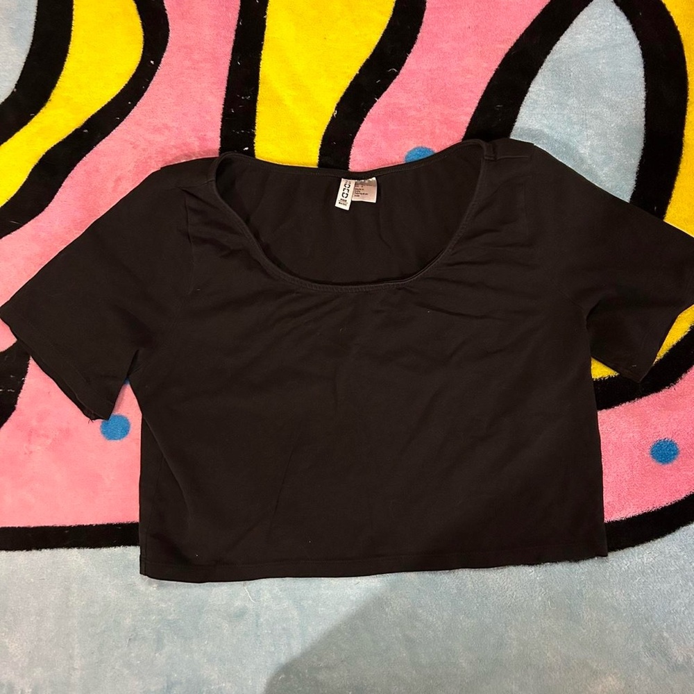 Black crop top